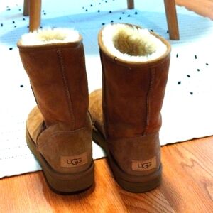 Women's UGG Boots Size 8